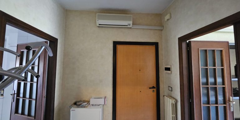 4fee58bc-013e-43f6-ac6a-464be5bcf071